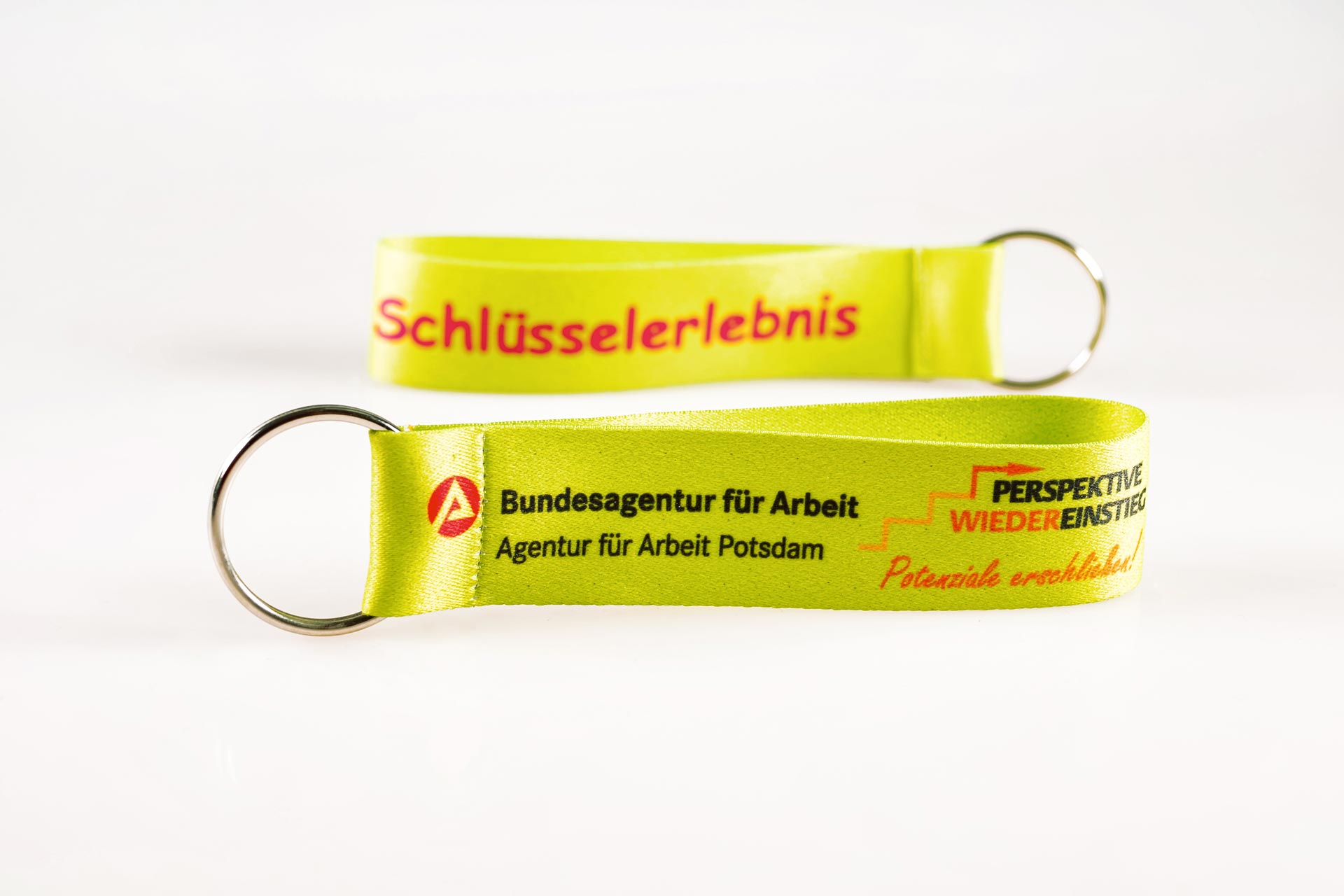 Schluesselanhaenger Bedrucken Logo Filz Alternative Shortstrap Guenstig Kaufen 25mm Buntdruck Satinband Hellgruen